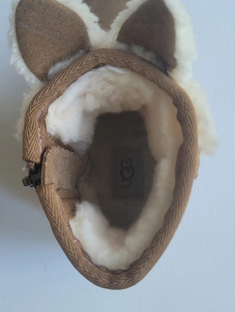 UGG Classic Llama Stuffie Tan Suede  Boots Size Toddler 6